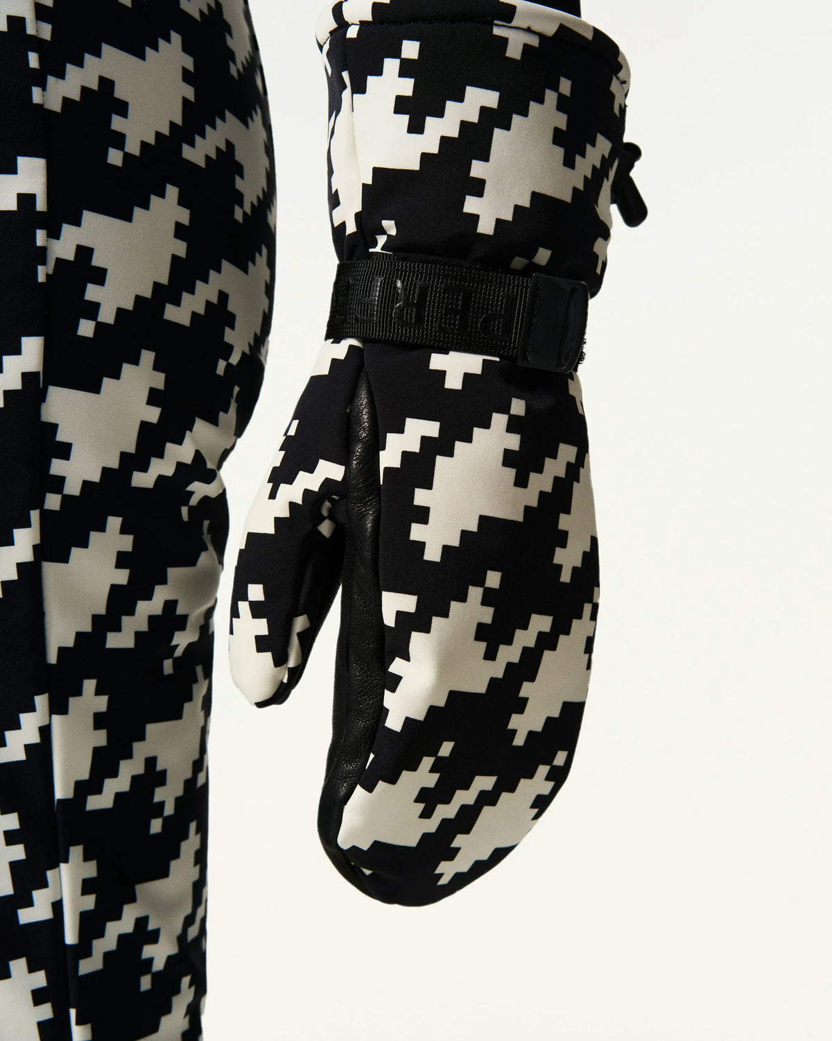 Houndstooth - Black,Snow White