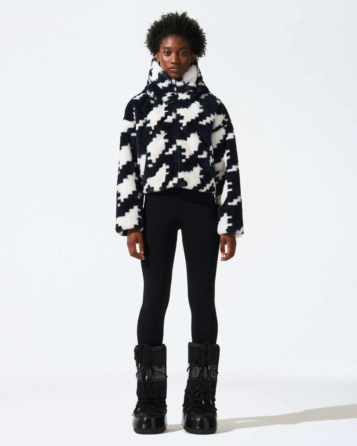 Black & White - Houndstooth Print