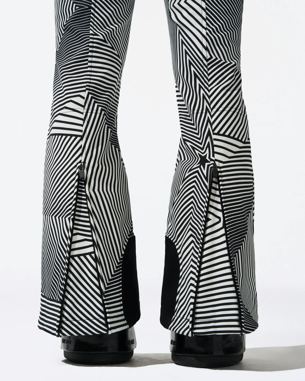 Warped Star Print