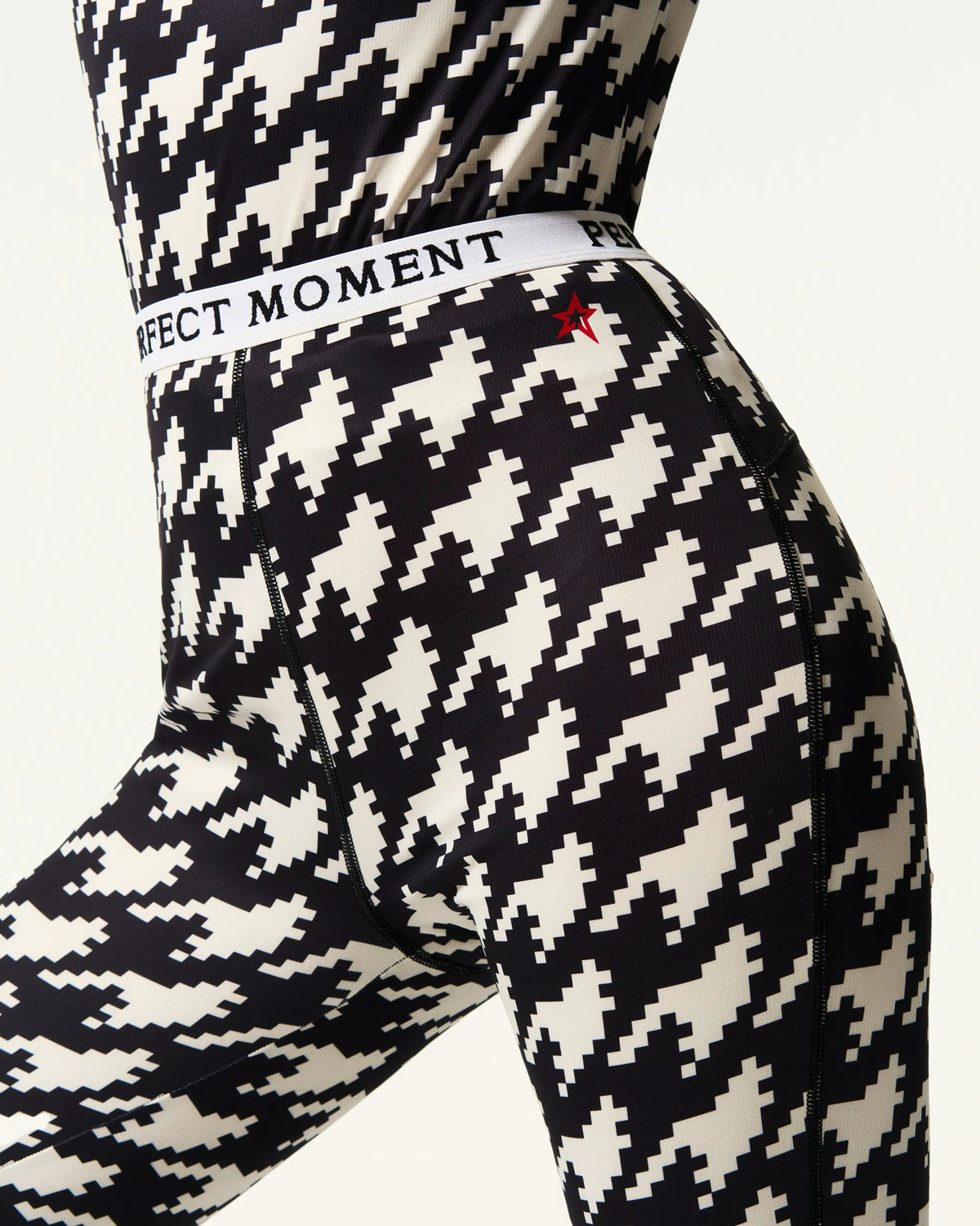 Black & White - Houndstooth Print